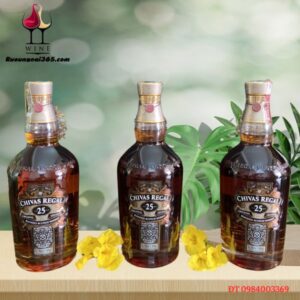 RƯỢU CHIVAS 25 NĂM